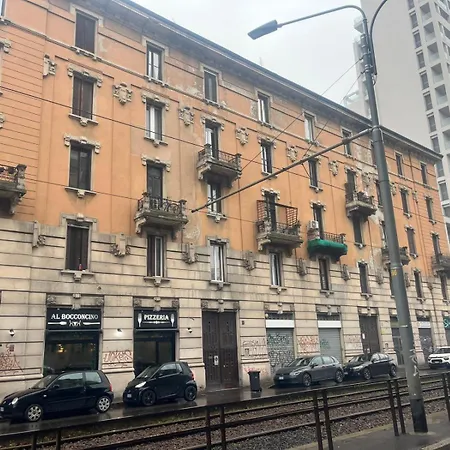 Milano * Milánó